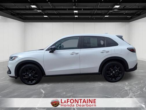Platinum White Pearl 2025 Honda HR-V
