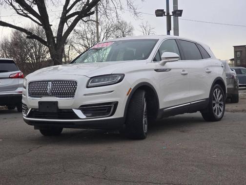 2019 Lincoln Nautilus Select