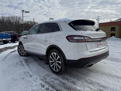2019 Lincoln Nautilus Select