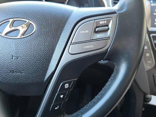 2019 Hyundai Santa Fe XL SE