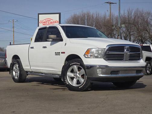 2016 RAM 1500 SLT