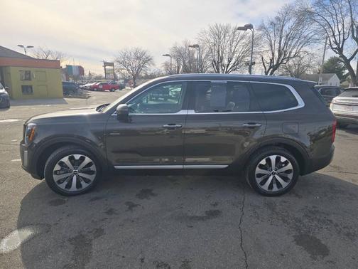 2022 Kia Telluride S AWD 4dr SUV