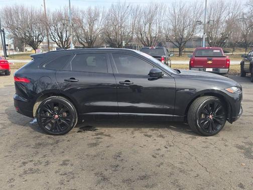 2019 Jaguar F-PACE 30t R Sport AWD 4dr SUV