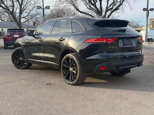 2019 Jaguar F-PACE 30t R Sport AWD 4dr SUV