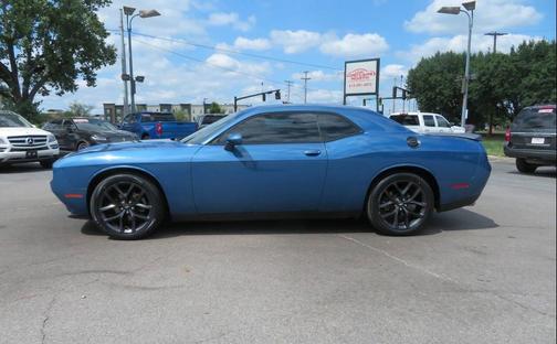 2022 Dodge Challenger SXT