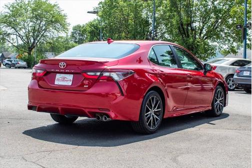 2022 Toyota Camry SE