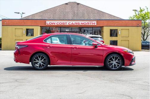 2022 Toyota Camry SE