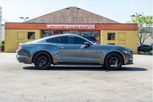 2016 Ford Mustang V6