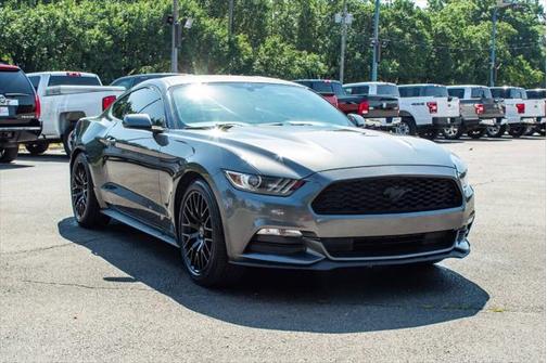 2016 Ford Mustang V6