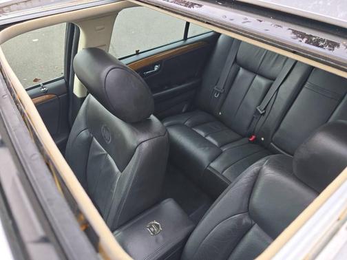 2011 Cadillac DTS Platinum Collection