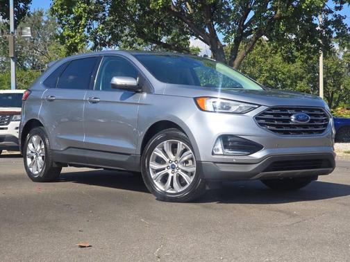 2021 Ford Edge Titanium