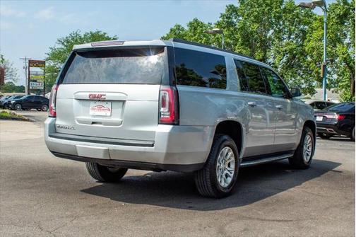 2017 GMC Yukon XL SLT