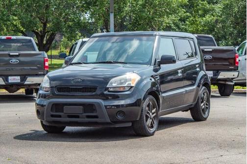 2010 Kia Soul +