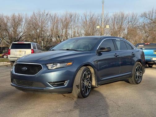2018 Ford Taurus SHO AWD 4dr Sedan