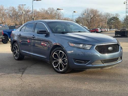2018 Ford Taurus SHO AWD 4dr Sedan
