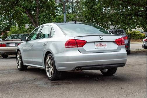 2015 Volkswagen Passat 1.8T Auto Sport