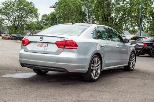 2015 Volkswagen Passat 1.8T Auto Sport