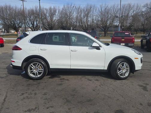 2017 Porsche Cayenne S