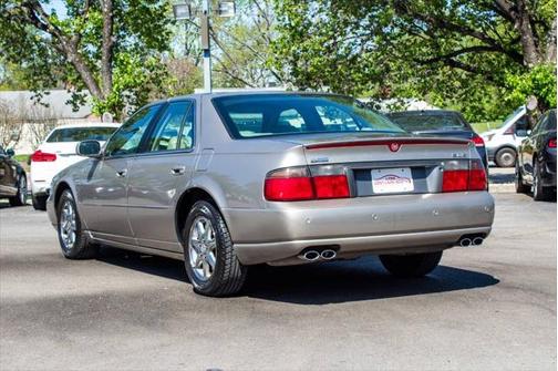 2004 Cadillac Seville Base