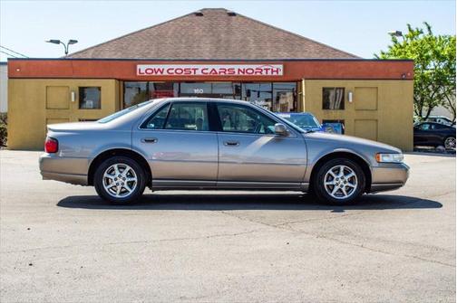 2004 Cadillac Seville Base