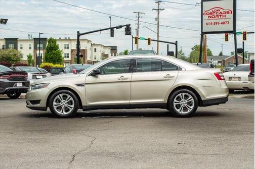 2017 Ford Taurus SE 4dr Sedan