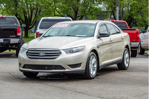 2017 Ford Taurus SE 4dr Sedan