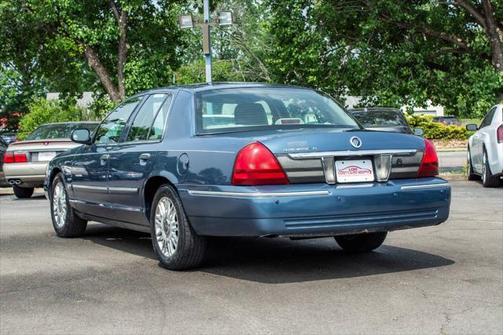 2011 Mercury Grand Marquis LS 4dr Sedan