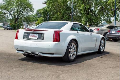 2009 Cadillac XLR Base