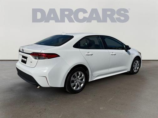Ice 2023 Toyota Corolla LE