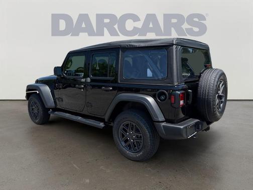 Black Clearcoat 2026 Jeep Wrangler Sport