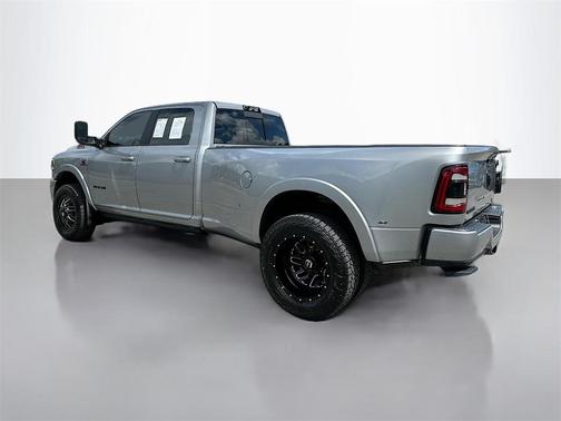 2022 RAM 3500 Laramie