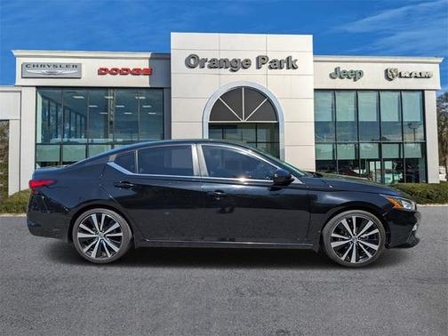 2021 Nissan Altima 2.5 SR