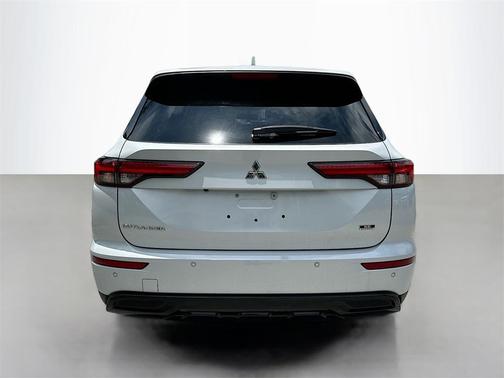 2023 Mitsubishi Outlander SE Black Edition