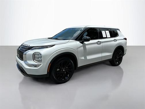 2023 Mitsubishi Outlander SE Black Edition