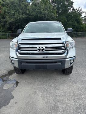 2017 Toyota Tundra SR5
