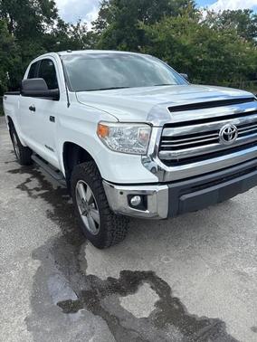 2017 Toyota Tundra SR5