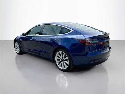 2019 Tesla Model 3 Mid Range
