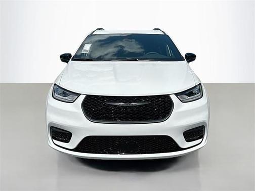 2025 Chrysler Pacifica Hybrid Select