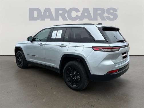 2024 Jeep Grand Cherokee Laredo