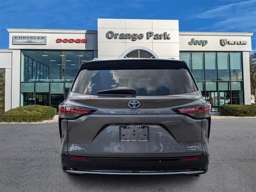 2021 Toyota Sienna Limited