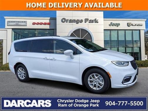 2022 Chrysler Pacifica Touring-L