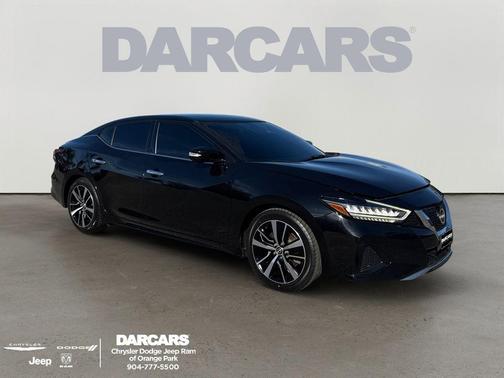 2023 Nissan Maxima SV