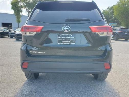 2019 Toyota Highlander LE for sale in Orange Park, FL - image 9