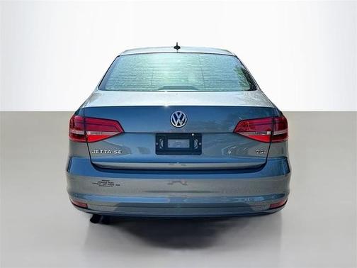 2015 Volkswagen Jetta 1.8T SE