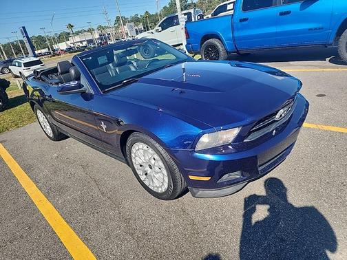 2012 Ford Mustang V6 Premium