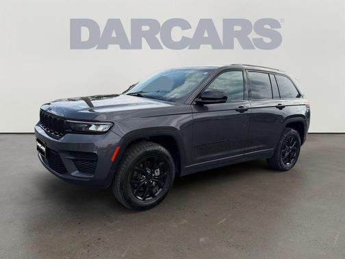 Metallic 2024 Jeep Grand Cherokee Laredo