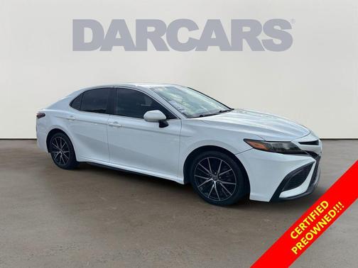 White 2022 Toyota Camry SE