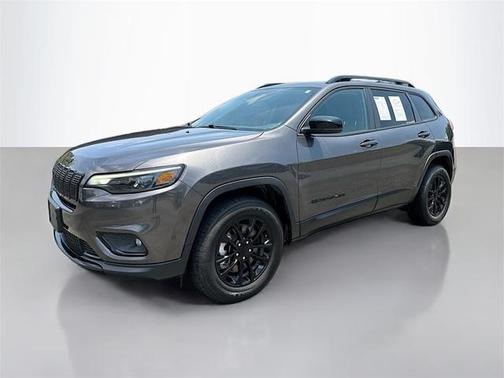 2023 Jeep Cherokee Altitude Lux