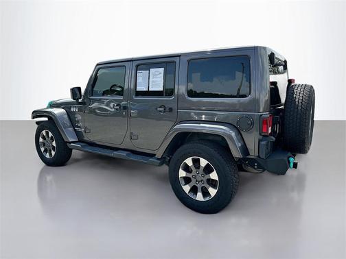 2017 Jeep Wrangler Unlimited Sahara