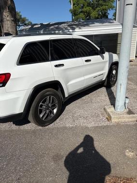 2020 Jeep Grand Cherokee Laredo E